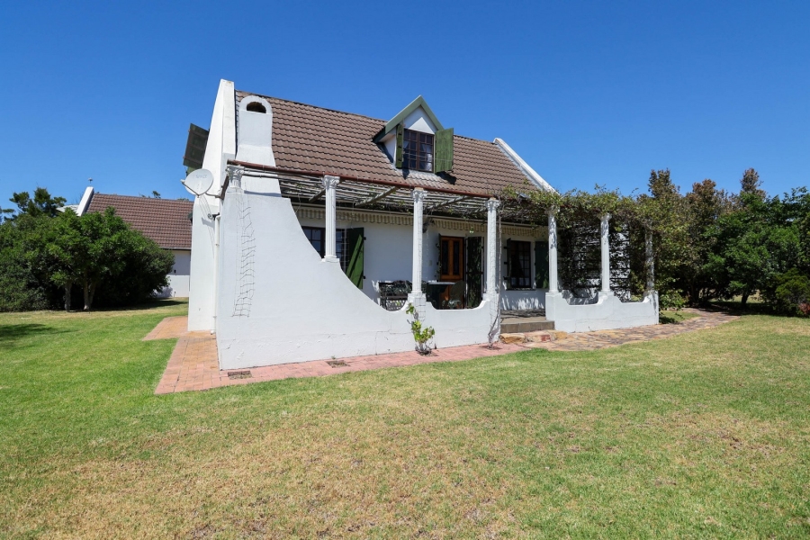 10 Bedroom Property for Sale in Aalwyndal Western Cape